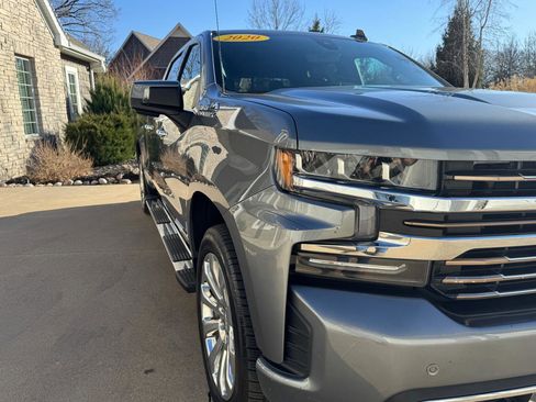 Used 2020 Chevrolet Silverado 1500 High Country w/ Technology Package image 35