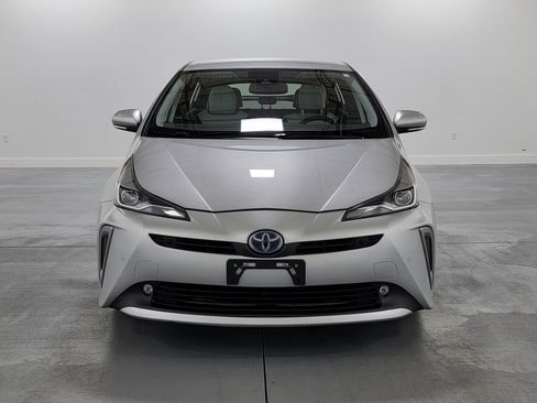 Used 2021 Toyota Prius XLE AWD/4WD image 3