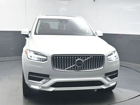 Used 2023 Volvo XC90 B6 Plus w/ Protection Package Premier AWD/4WD image 3