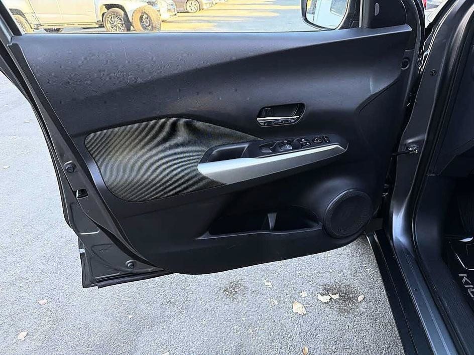Used 2019 Nissan Kicks SV FWD image 10