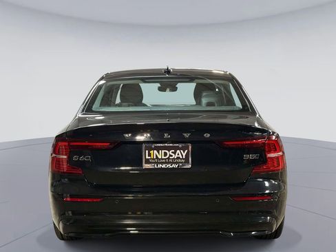 Used 2025 Volvo S60 B5 Plus AWD/4WD image 11