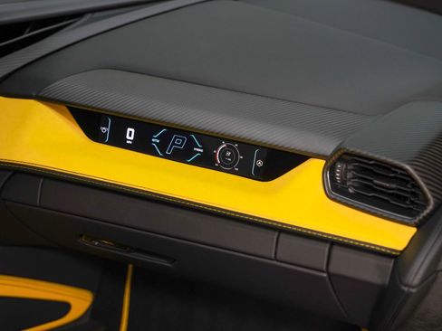 Used 2024 Lamborghini Revuelto AWD/4WD image 36