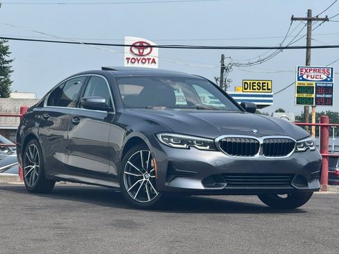 Used 2021 BMW 330i xDrive Sedan w/ Premium Package AWD/4WD image 3