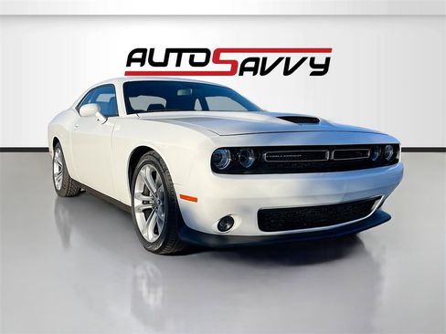 Used 2022 Dodge Challenger R/T image 1