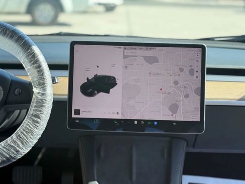 Used 2023 Tesla Model 3 Standard Range image 20