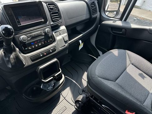 New 2026 RAM ProMaster 1500 w/ Convenience Group FWD image 15