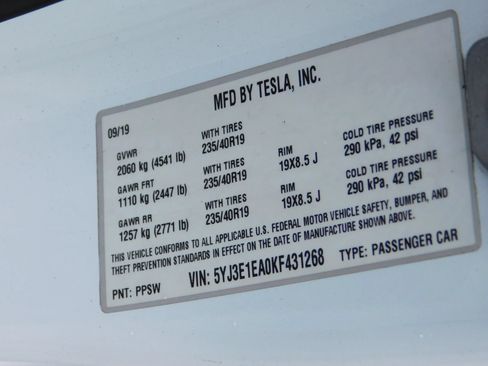 Used 2019 Tesla Model 3 Standard Range Plus RWD image 24