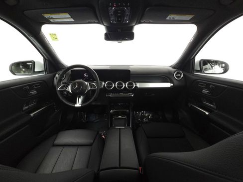 Certified 2026 Mercedes-Benz GLB 250 4MATIC image 24