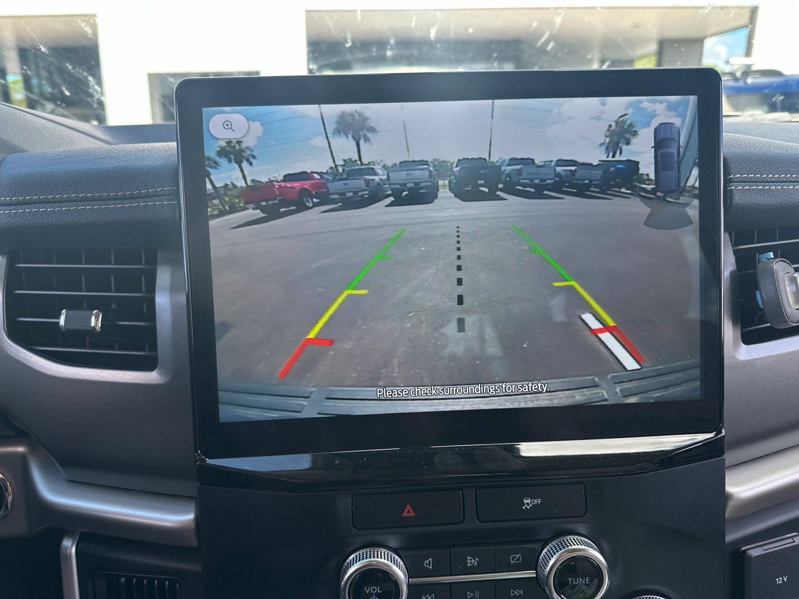 Used 2023 Ford Expedition XLT RWD image 6
