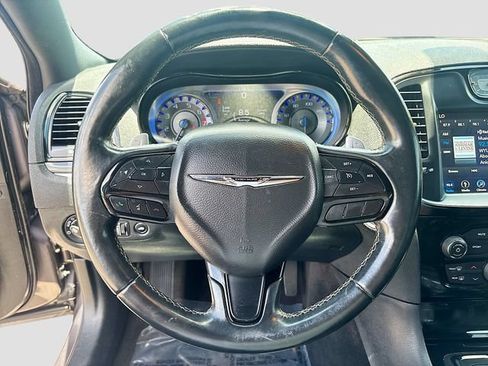 Used 2018 Chrysler 300 S AWD/4WD image 11