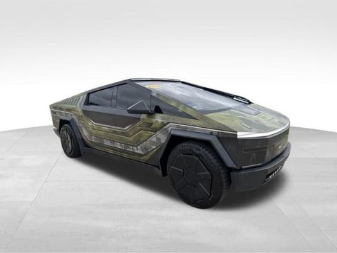 Used 2024 Tesla Cybertruck Cyberbeast AWD/4WD image 3