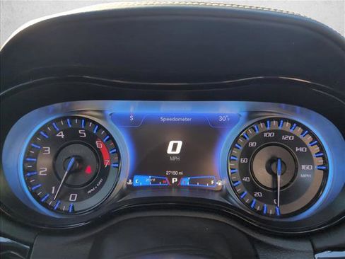 Used 2023 Chrysler 300 C image 10