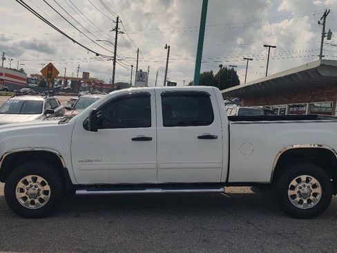 Used 2013 GMC Sierra 3500 SLE w/ Suspension Package, Off-Road AWD/4WD image 5