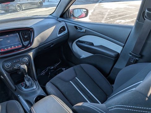 Used 2014 Dodge Dart SXT image 11