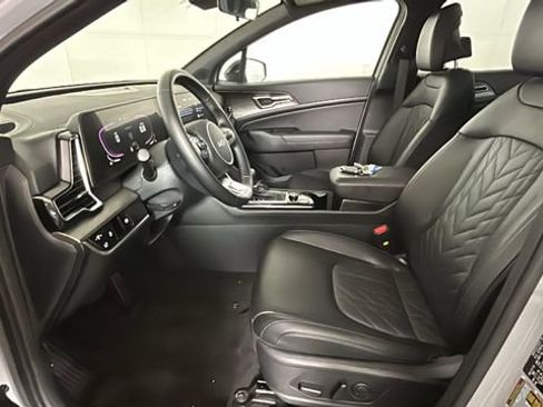 Used 2025 Kia Sportage X-Line w/ Premium Package AWD/4WD image 12