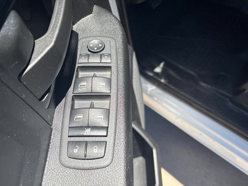Used 2022 RAM 2500 Tradesman AWD/4WD image 15