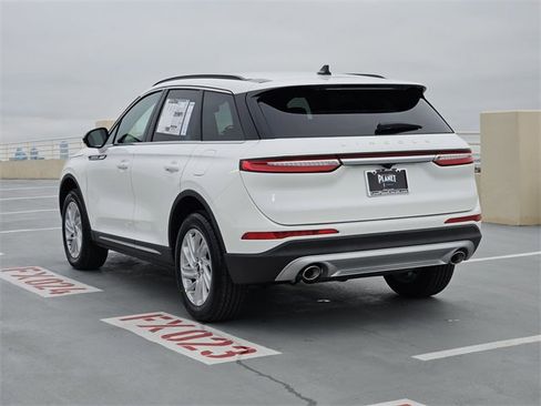 New 2026 Lincoln Corsair Premiere image 5