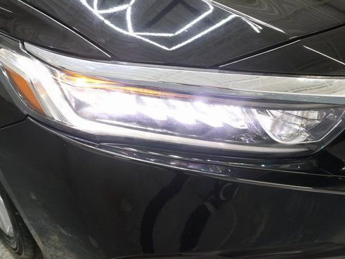 Used 2022 Honda Accord LX image 25