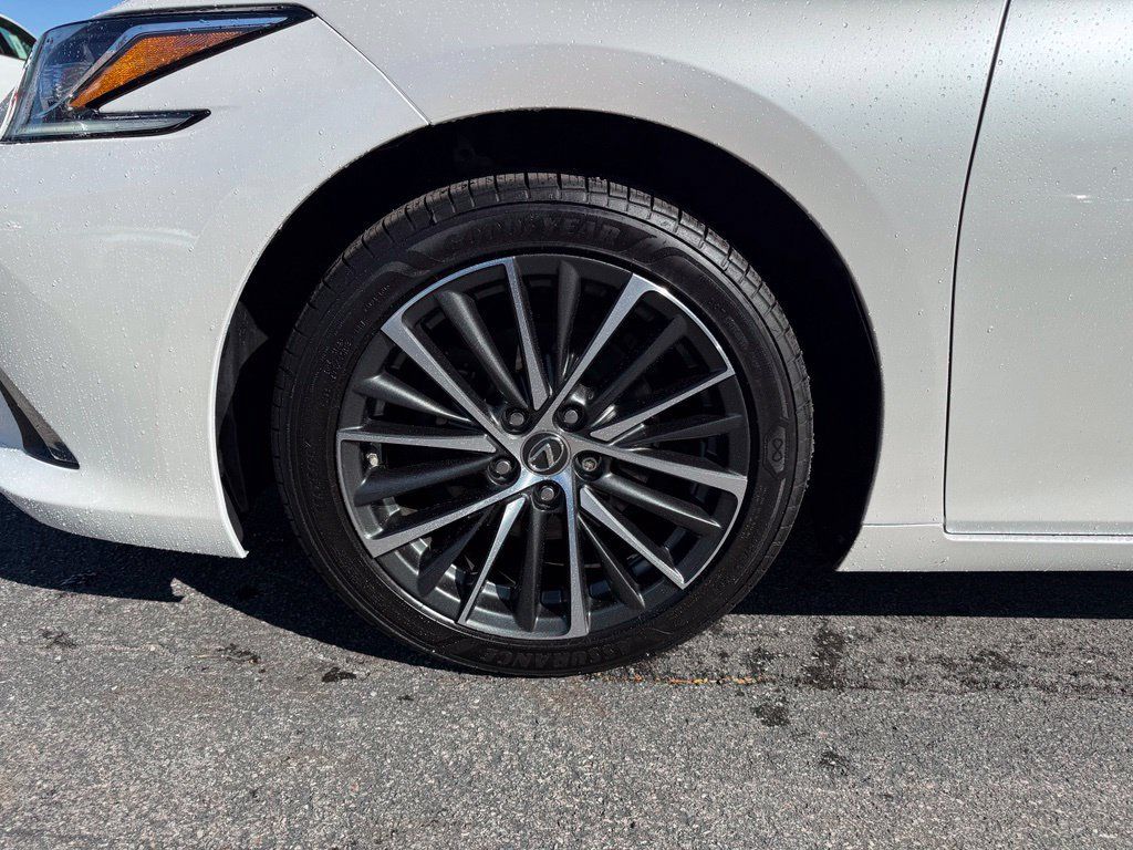 Used 2023 Lexus ES 350 w/ Premium Package FWD image 25