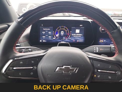 Used 2024 Chevrolet Traverse RS image 15