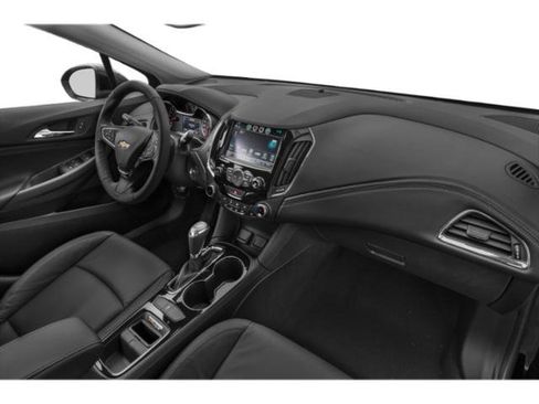 Used 2018 Chevrolet Cruze Premier FWD image 19
