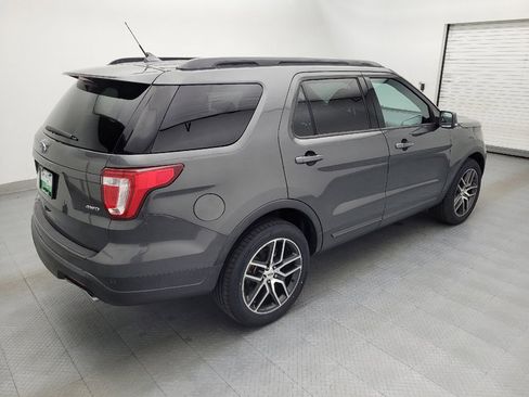 Used 2019 Ford Explorer XLT w/ Equipment Group 202A AWD/4WD image 10