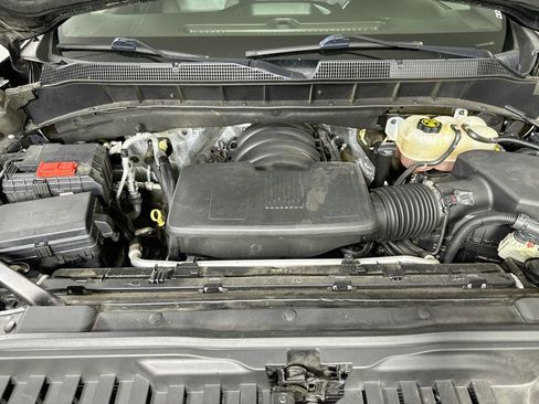 Used 2019 Chevrolet Silverado 1500 RST AWD/4WD image 9