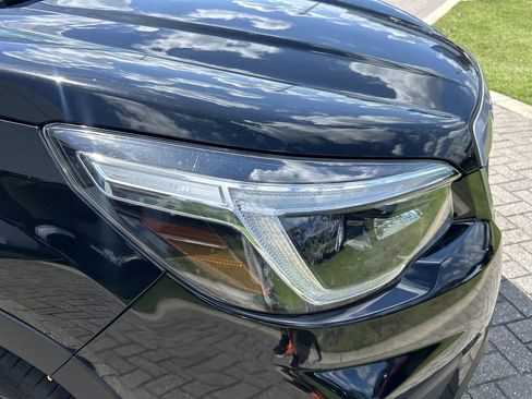 Used 2021 Subaru Forester Premium image 8