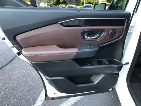 Used 2023 Honda Pilot Elite image 25