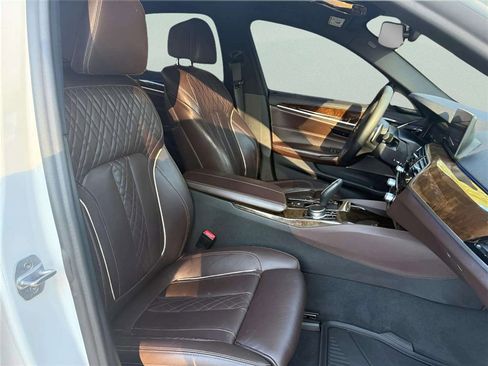Used 2019 BMW M550i xDrive AWD/4WD image 18