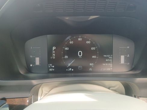 Used 2019 Volvo XC90 T5 Momentum w/ Advanced Package image 25