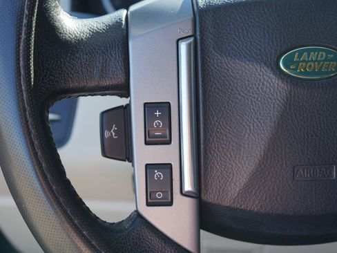 Used 2008 Land Rover Range Rover Sport HSE image 25