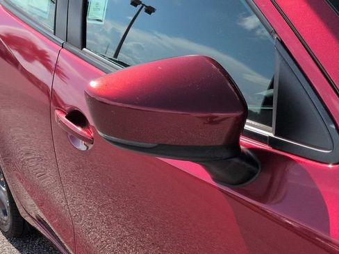 Used 2019 Toyota Yaris LE FWD image 12