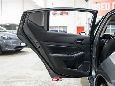 Used 2024 Nissan Altima 2.5 SV image 41