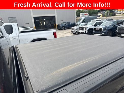 Used 2015 GMC Sierra 1500 SLT w/ SLT Crew Cab Value Package AWD/4WD image 25