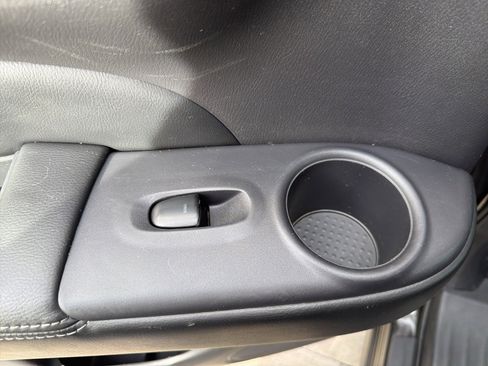 Used 2017 Nissan Pathfinder SL image 88