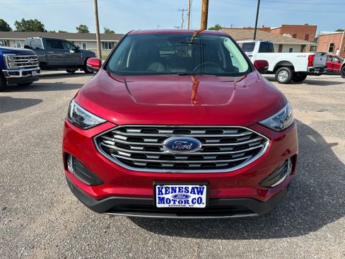 Used 2024 Ford Edge Titanium AWD/4WD image 2