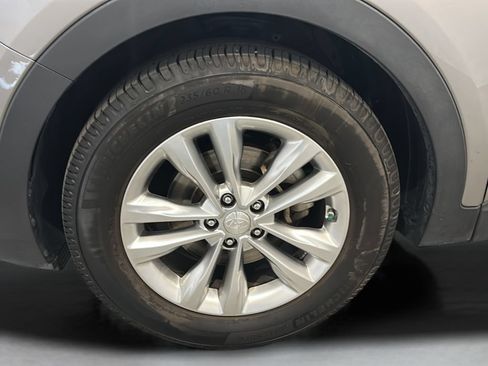 Used 2018 Hyundai Santa Fe Sport 2.0T FWD image 9