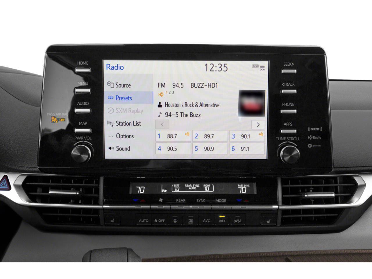 Used 2023 Toyota Sienna XLE FWD image 5