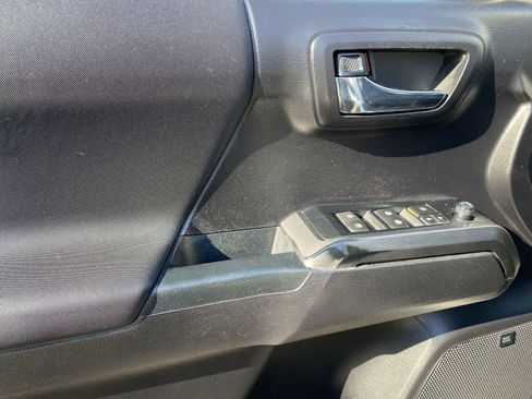 Certified 2021 Toyota Tacoma TRD Off-Road w/ TRD Premium Off Road Package image 20