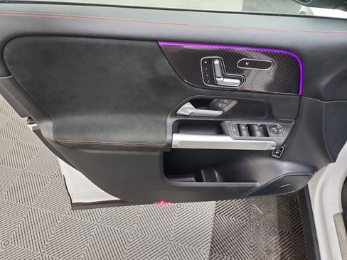 Used 2023 Mercedes-Benz GLB 35 AMG 4MATIC w/ Premium Package image 7