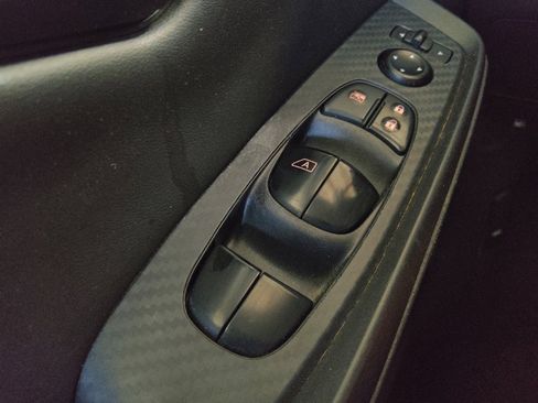 Used 2024 Nissan Sentra S FWD image 27