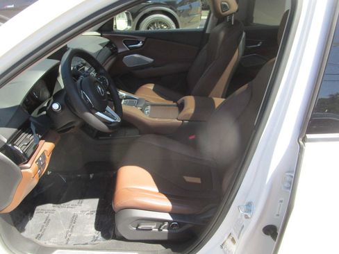 Certified 2023 Acura RDX FWD w/ Technology Package image 13