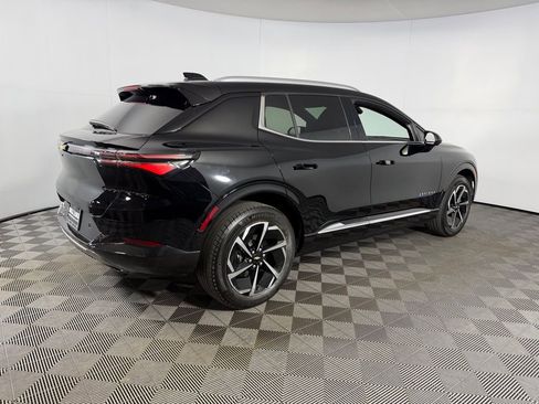 Used 2024 Chevrolet Equinox EV LT image 5