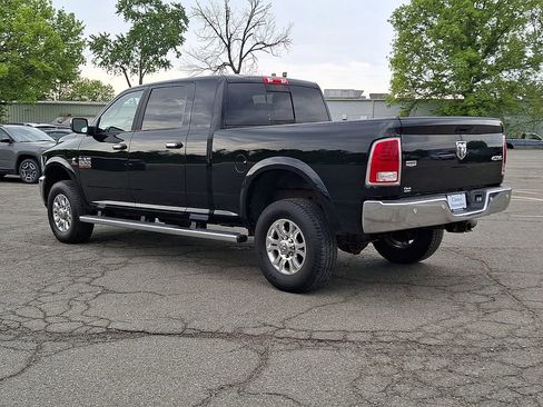Used 2018 RAM 2500 Laramie AWD/4WD image 7