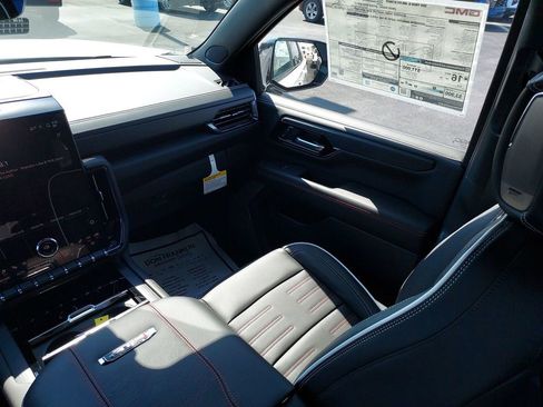 New 2026 GMC Yukon XL AT4 Ultimate w/ LPO, Floor Liner Package AWD/4WD image 11