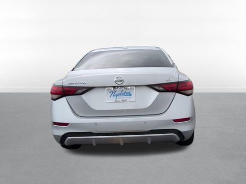 Used 2023 Nissan Sentra SV FWD image 7