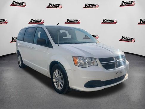 Used 2019 Dodge Grand Caravan SXT w/ Quick Order Package 29G SXT image 3
