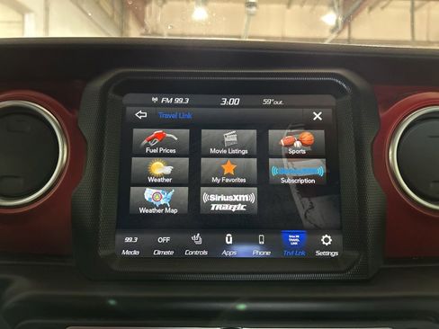 Used 2023 Jeep Wrangler Unlimited Rubicon w/ Cold Weather Group AWD/4WD image 26