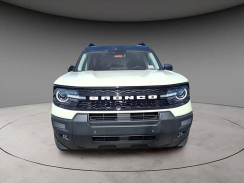 New 2025 Ford Bronco Sport Outer Banks w/ Outer Banks Tech Package+ image 11